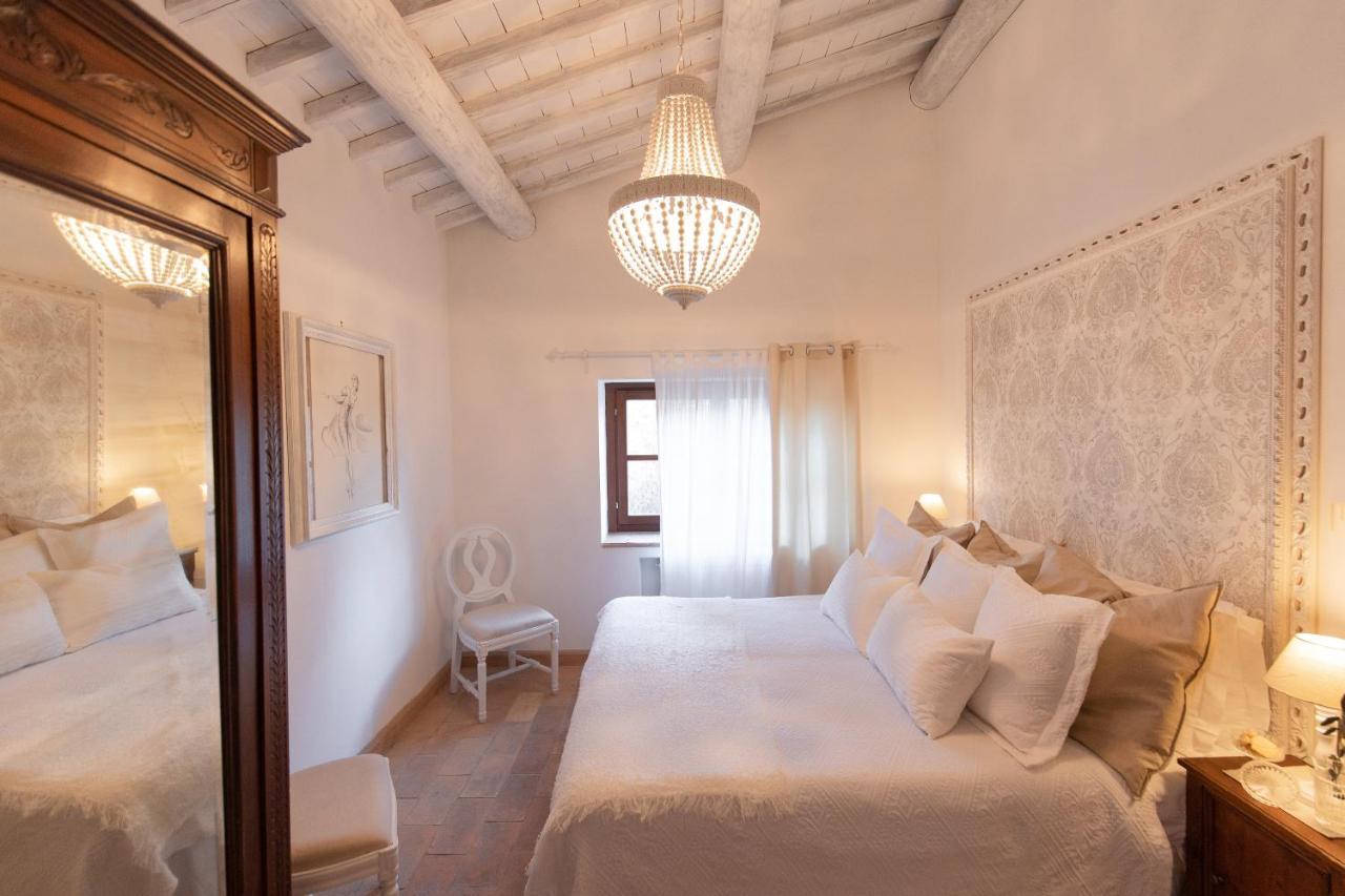 Agriturismo Borgo Di Campagna Il Tesoro Torre Alfina Exterior foto