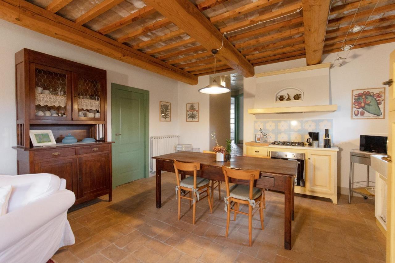 Agriturismo Borgo Di Campagna Il Tesoro Torre Alfina Exterior foto