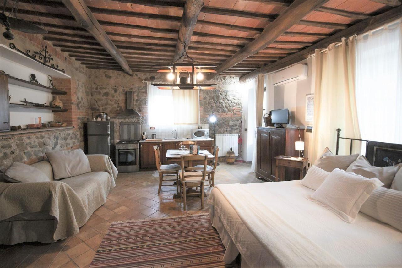 Agriturismo Borgo Di Campagna Il Tesoro Torre Alfina Exterior foto
