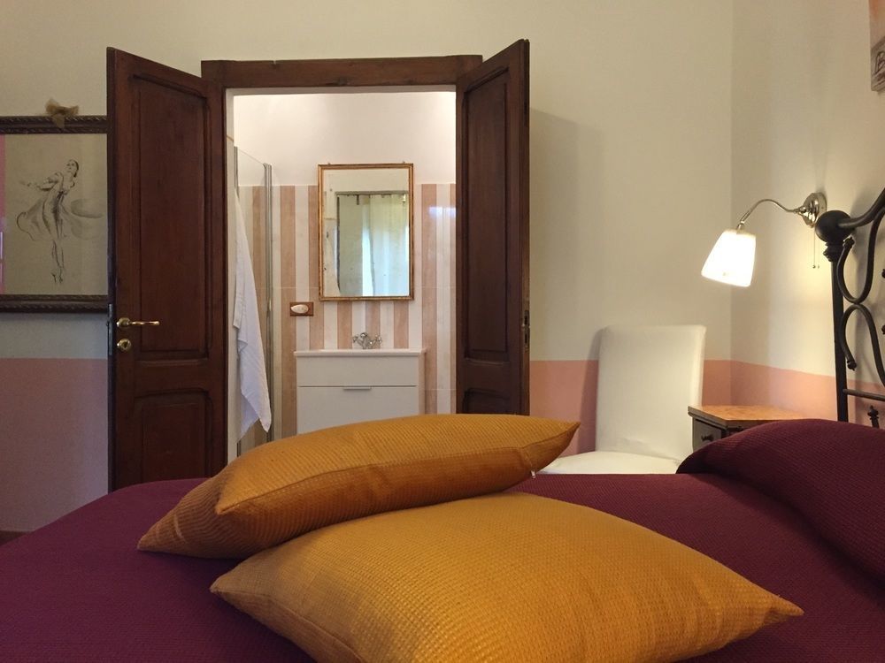 Agriturismo Borgo Di Campagna Il Tesoro Torre Alfina Exterior foto